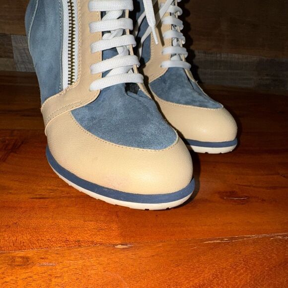 Mario Raspini blue and cream colored wedge sneakers. Size 39 - Picture 4 of 10
